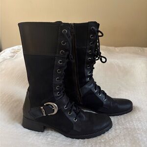 Timberland Earthkeeper ladies black suede and leather boot size 10 m